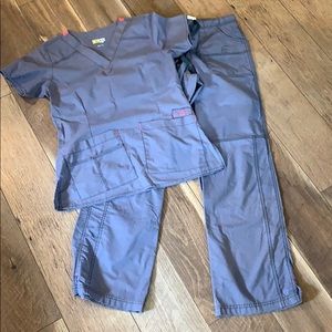 Women’s Wonder Flex Scrubs size XS